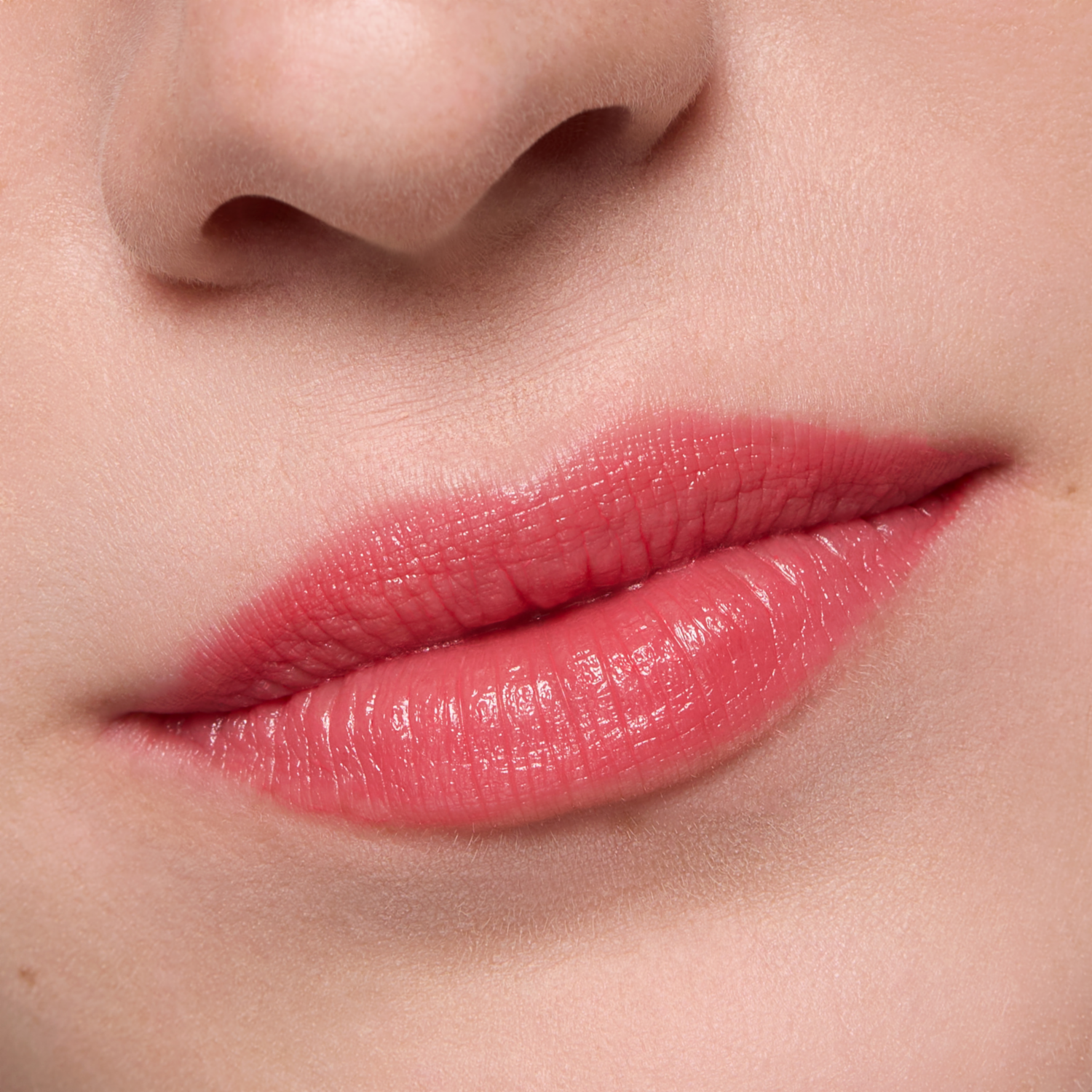 Bálsamo Labial Fruity Lip 02 ESSENCE 3 G
