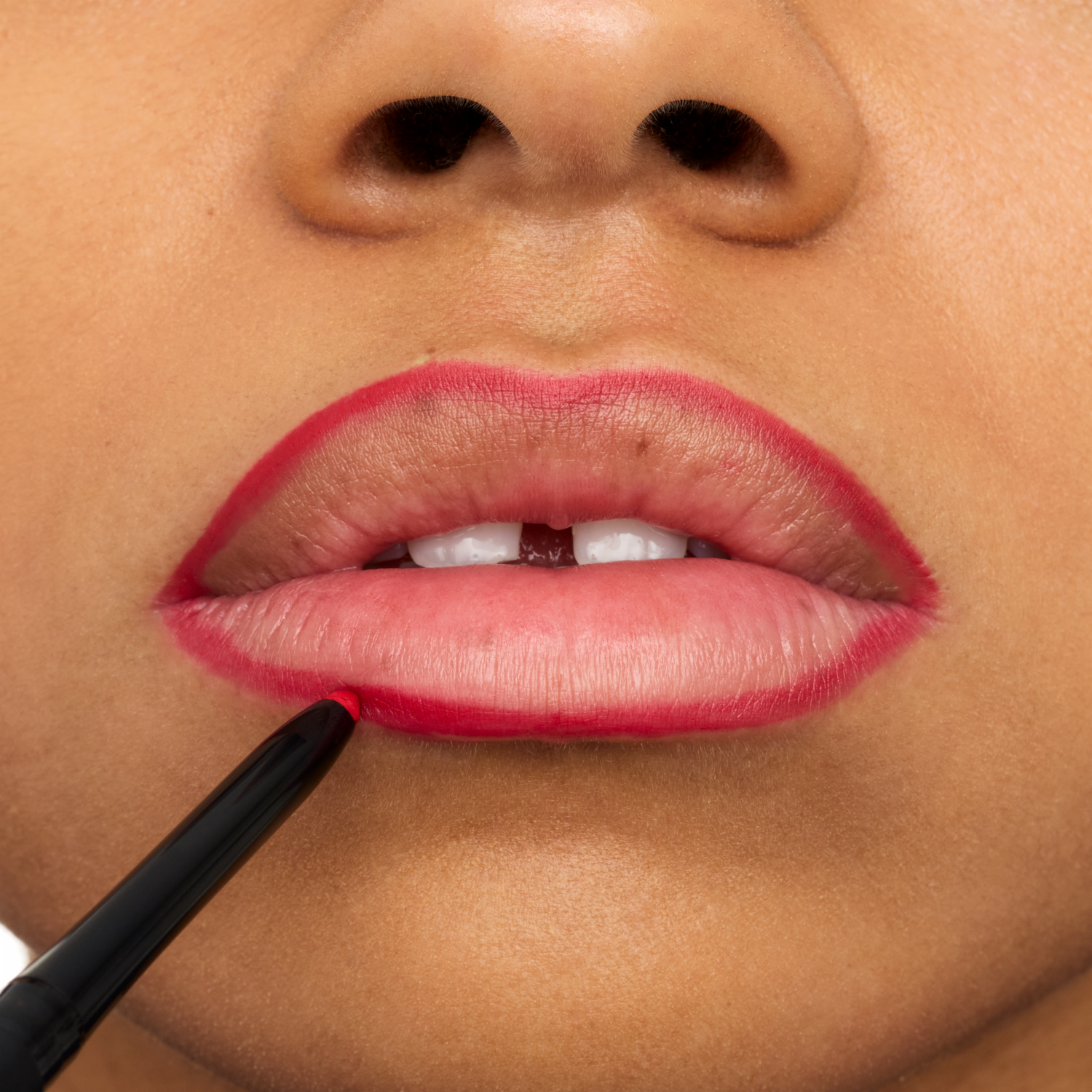 Delineador De Labios 8h Matte Confort 07 ESSENCE 3 G