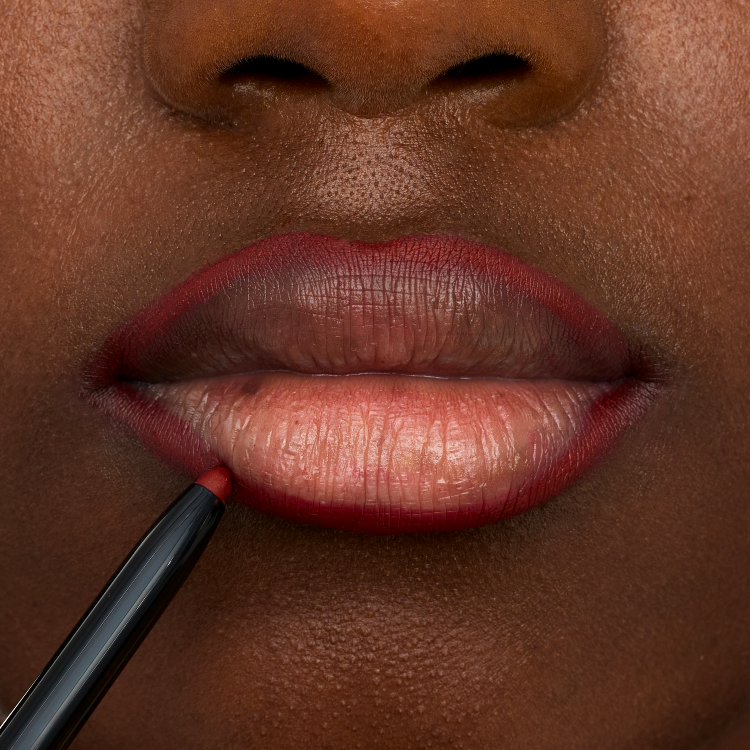Delineador De Labios 8h Matte Confort 08 ESSENCE 3 G