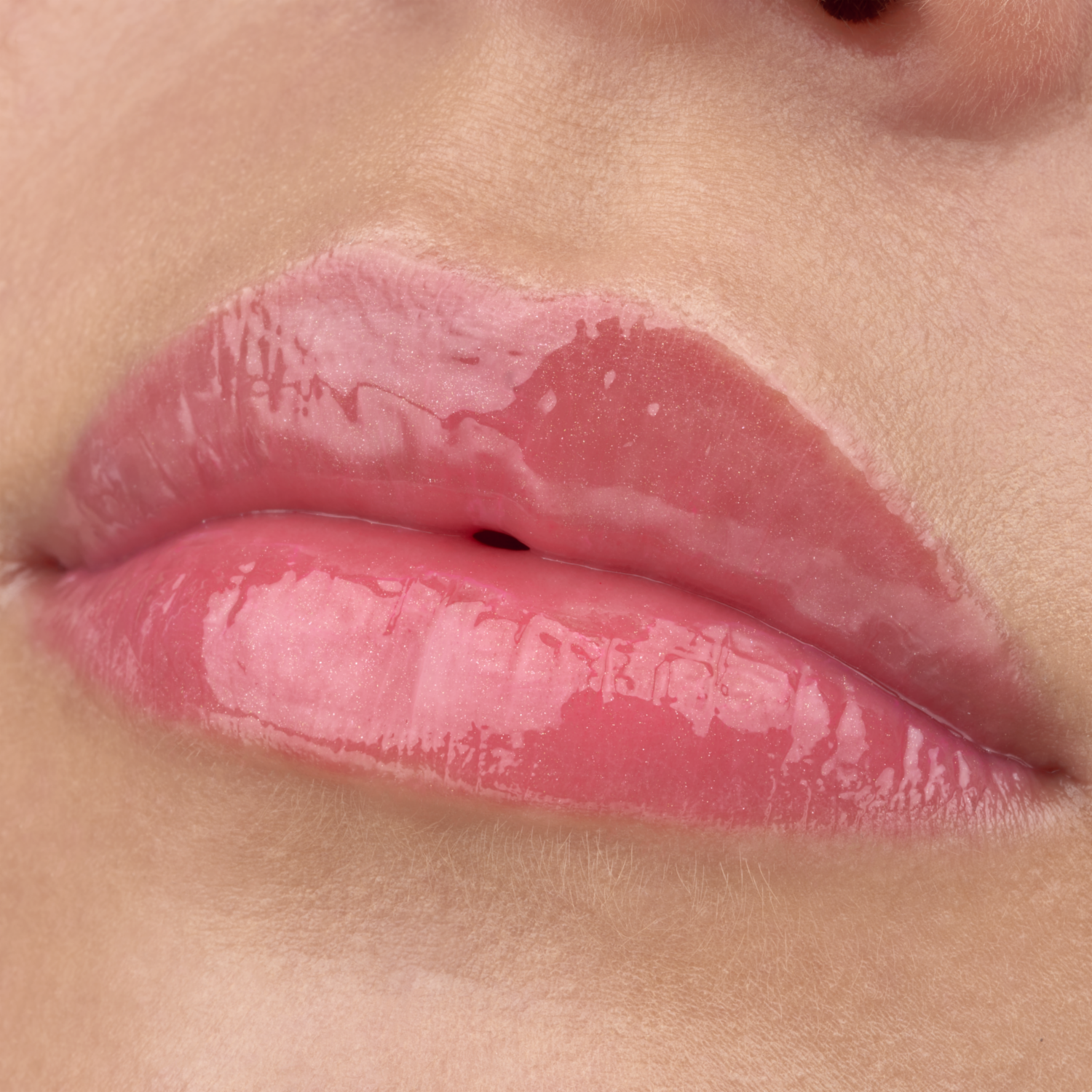Brillo Labial Juicy Bomb 103 ESSENCE 10 Ml