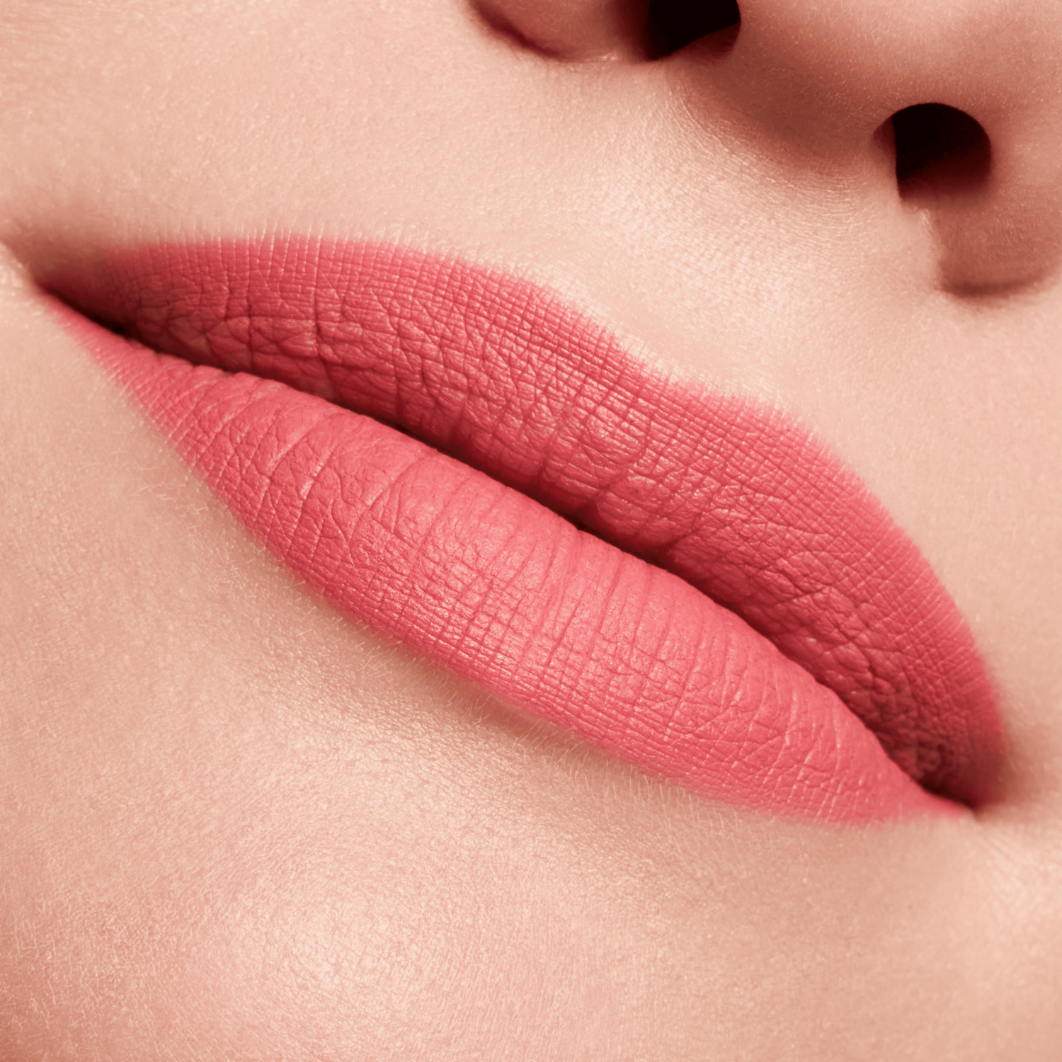 Labial Líquido Líquido 8H Matte ESSENCE 2.5 Ml
