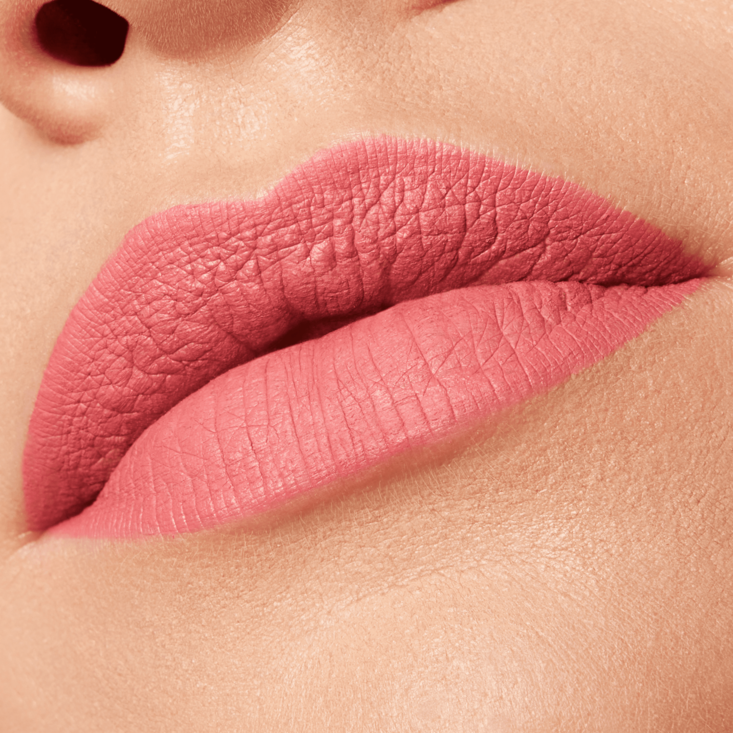 Labial Líquido Líquido 8H Matte ESSENCE 2.5 Ml
