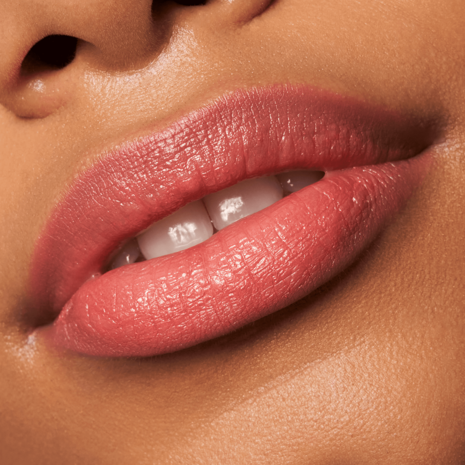 Labial En Barra 8H Matte Comfort ESSENCE 0.3 G