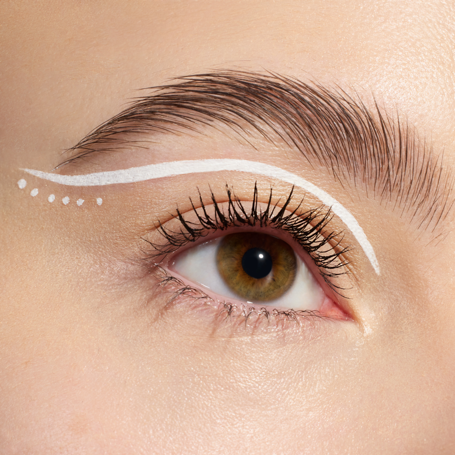 Delineador De Ojos Líquido Lash Princess ESSENCE 3 Ml