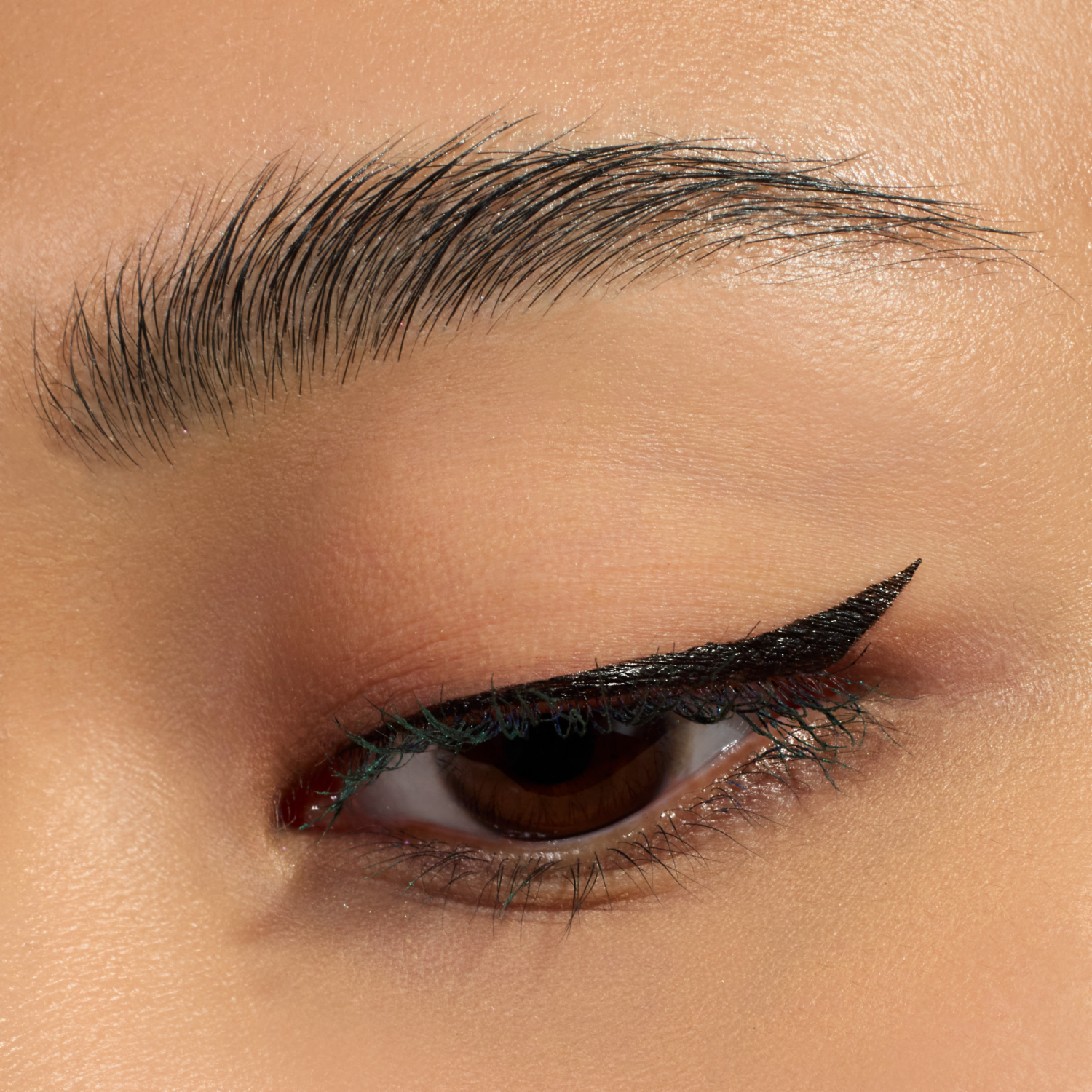 Delineador De Ojos En Plumón Quick Wing! Stamp ESSENCE 3.5 Ml