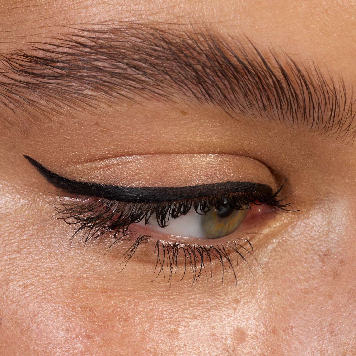 Delineador De Ojos En Plumón Quick Wing! Stamp ESSENCE 3.5 Ml