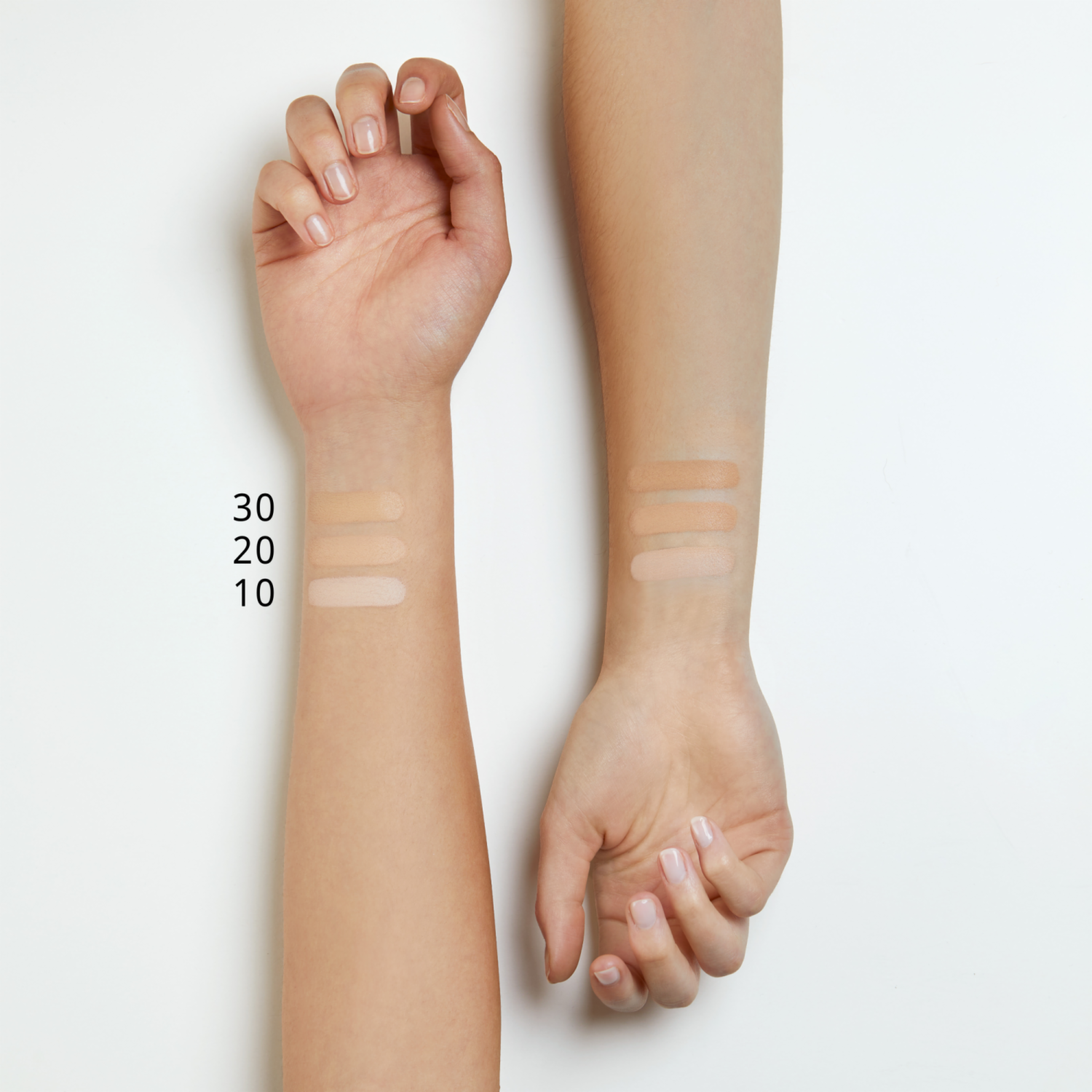 Corrector De Ojeras Coverstick 30 ESSENCE 6 G