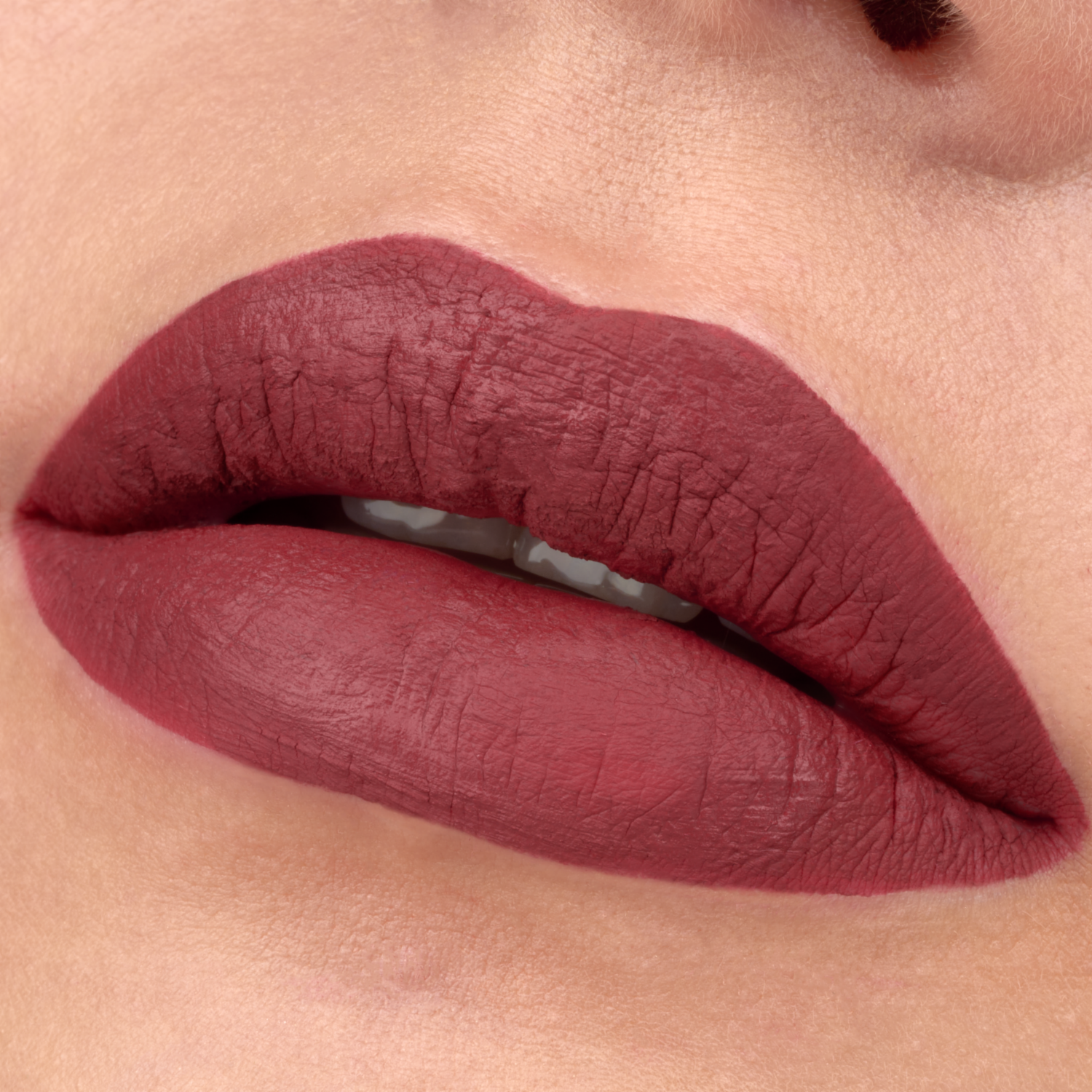 Labial Líquido 8H Matte 08 ESSENCE 2.50 Ml