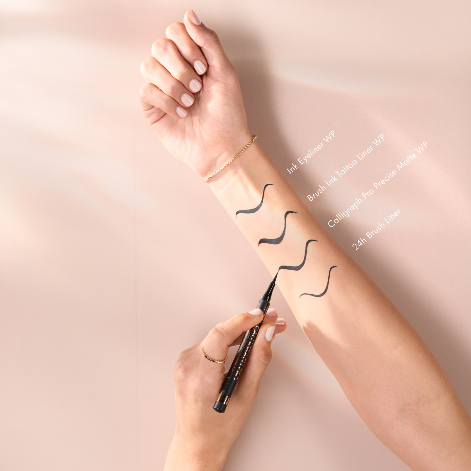 Delineador De Ojos Líquido Calligraph Pro Precise 24H Mate CATRICE 1.2 Ml