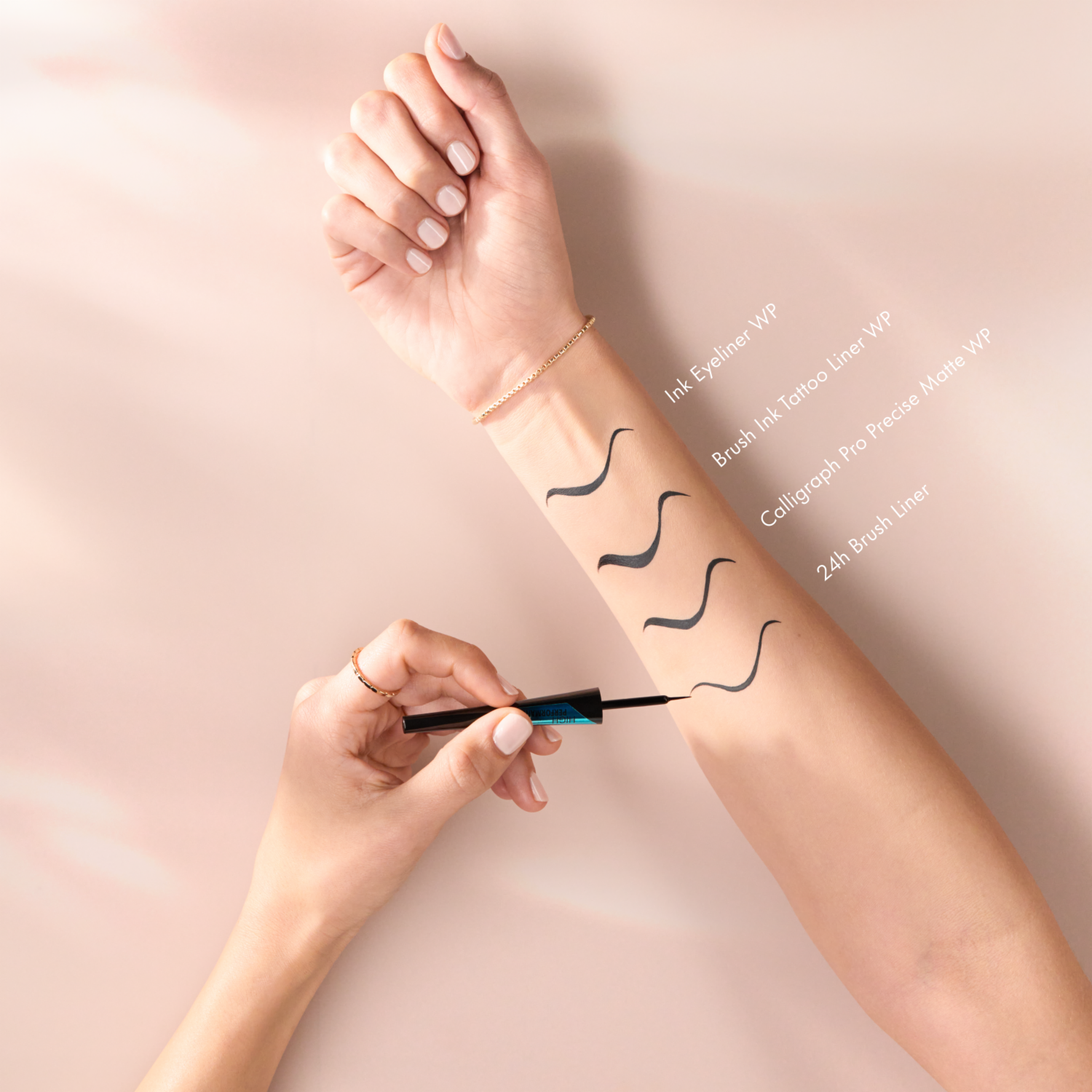 Delineador De Ojos Líquido 24H Brush Waterpfoof Improved Texture CATRICE 3 Ml