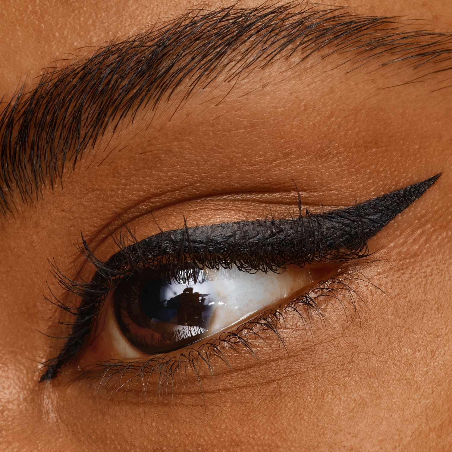 Delineador De Ojos Líquido 24H Brush Waterpfoof Improved Texture CATRICE 3 Ml