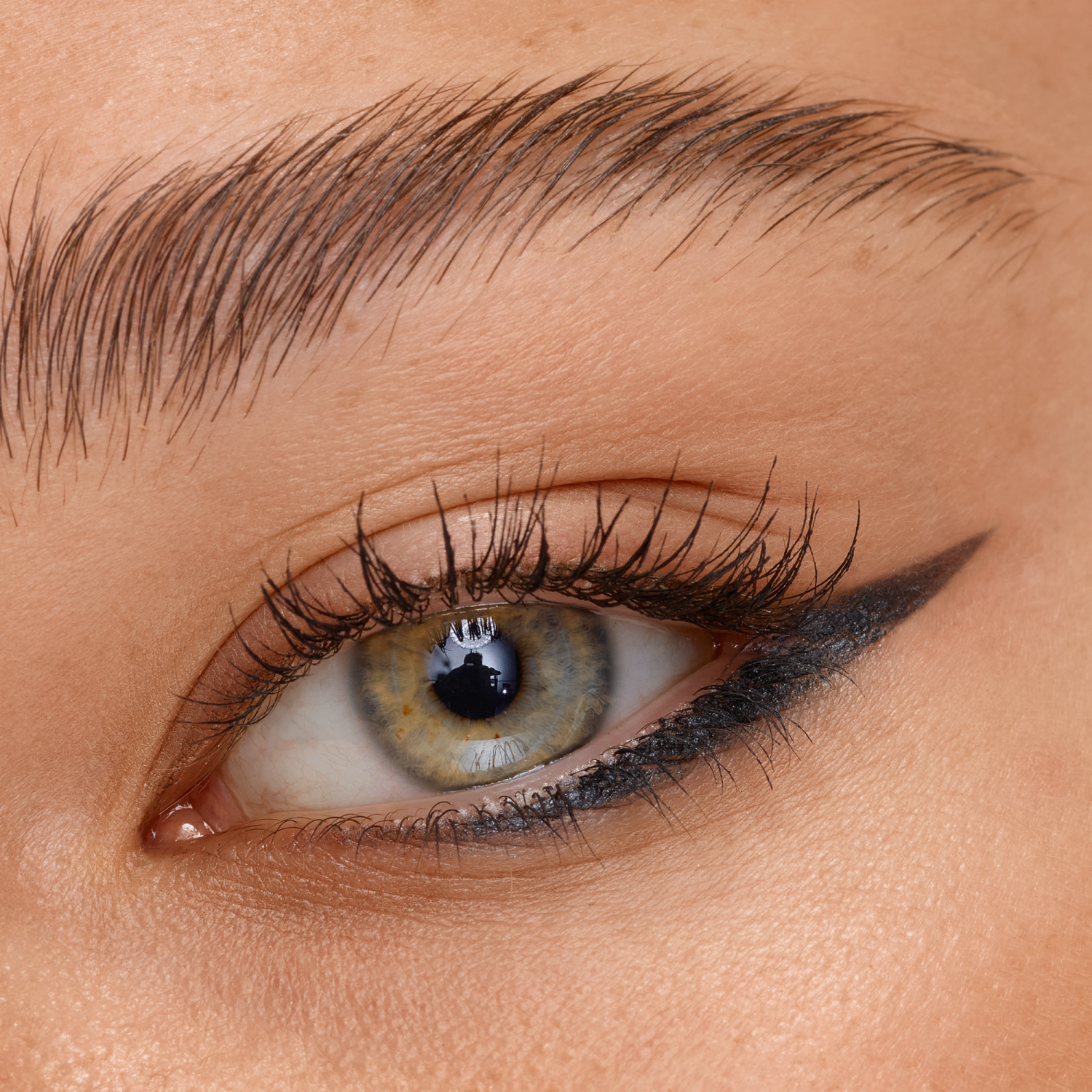 Delineador De Ojos En Lápiz 20H Ultra Precision Waterproof CATRICE