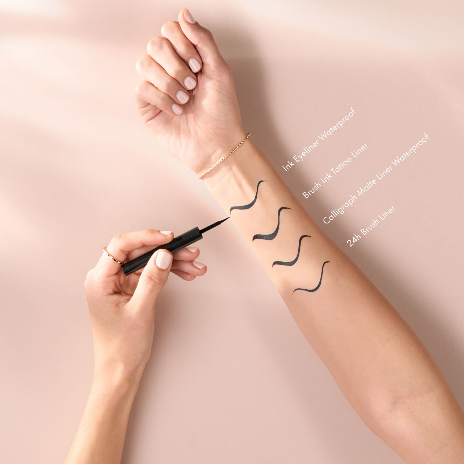 Delineador De Ojos Líquido24H Ink Eyeliner Waterproof CATRICE 1.7 Ml
