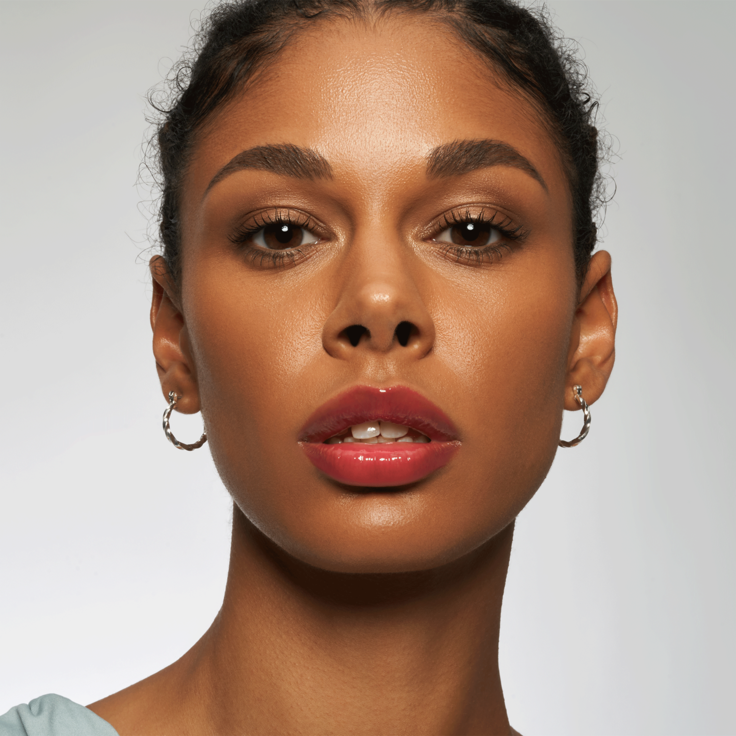Brillo Labial Voluminizador Plump It Up Lip Booster Con Mentol CATRICE