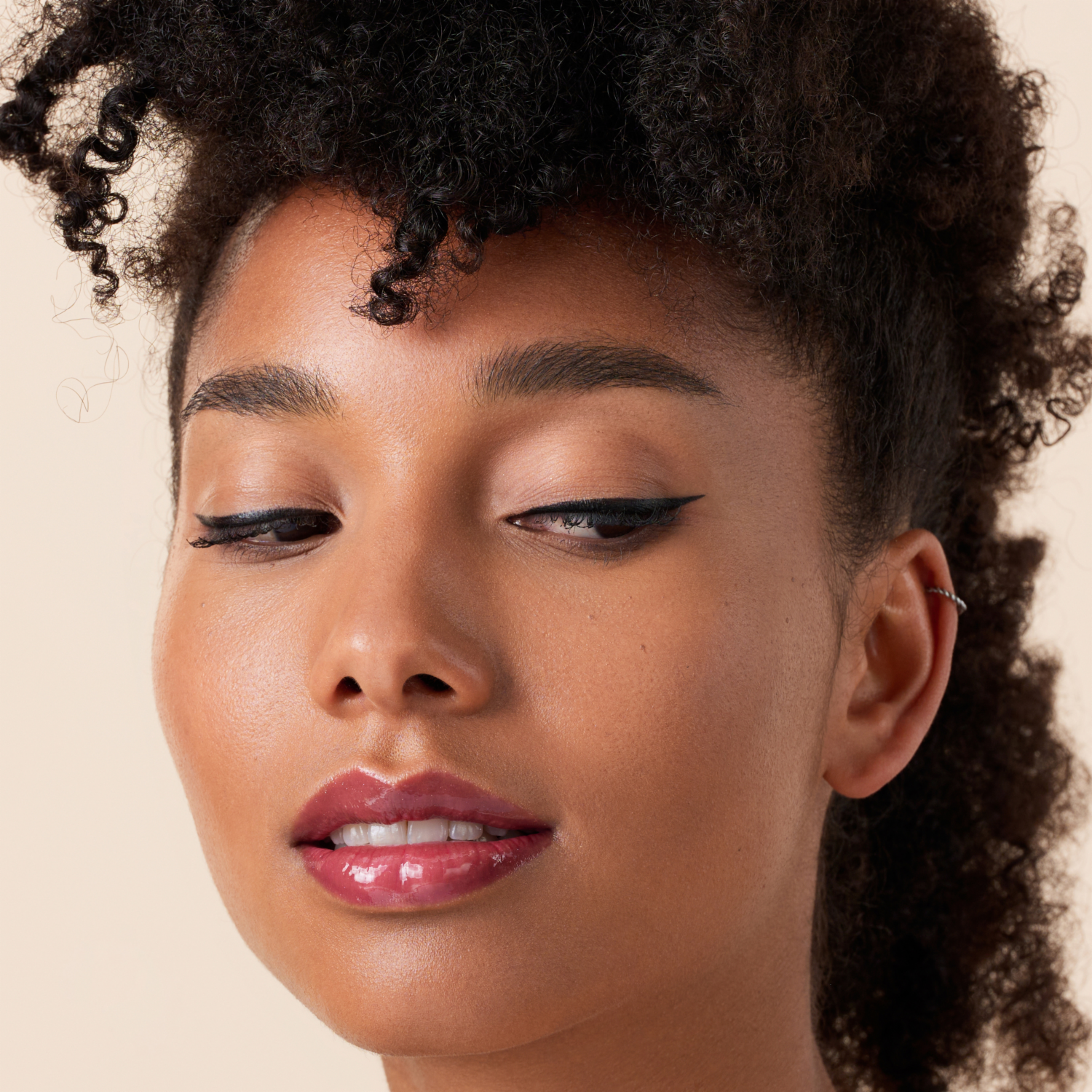Delineador De Ojos Líquido Calligraph Pro Precise Matte CATRICE 1.1 Ml