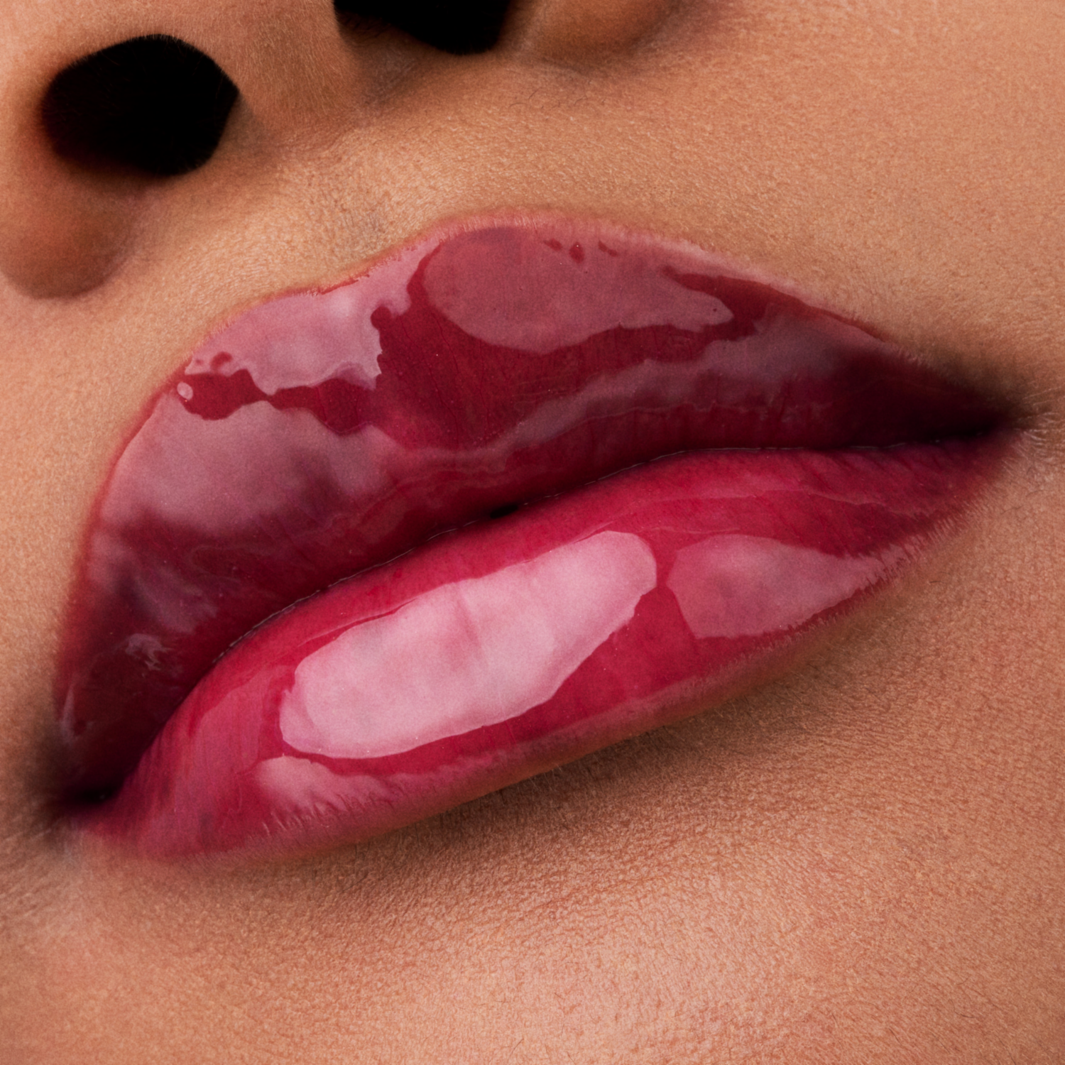 Tinta De Labios Glossin’ Glow Tinted CATRICE