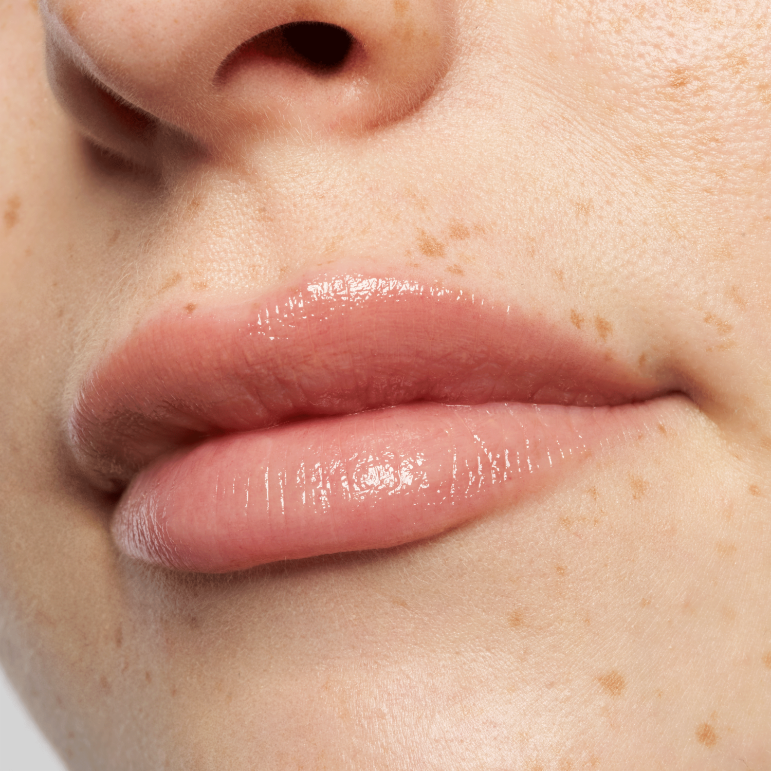 Brillo Labial Holiday Lips SPF 25 Caring CATRICE
