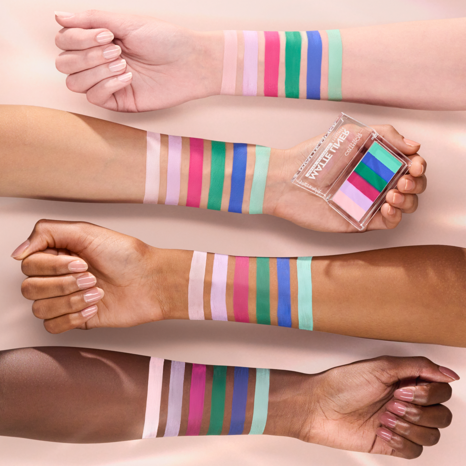 Delineador De Ojos En Paleta Matte Water-Activated CATRICE 8.5 G
