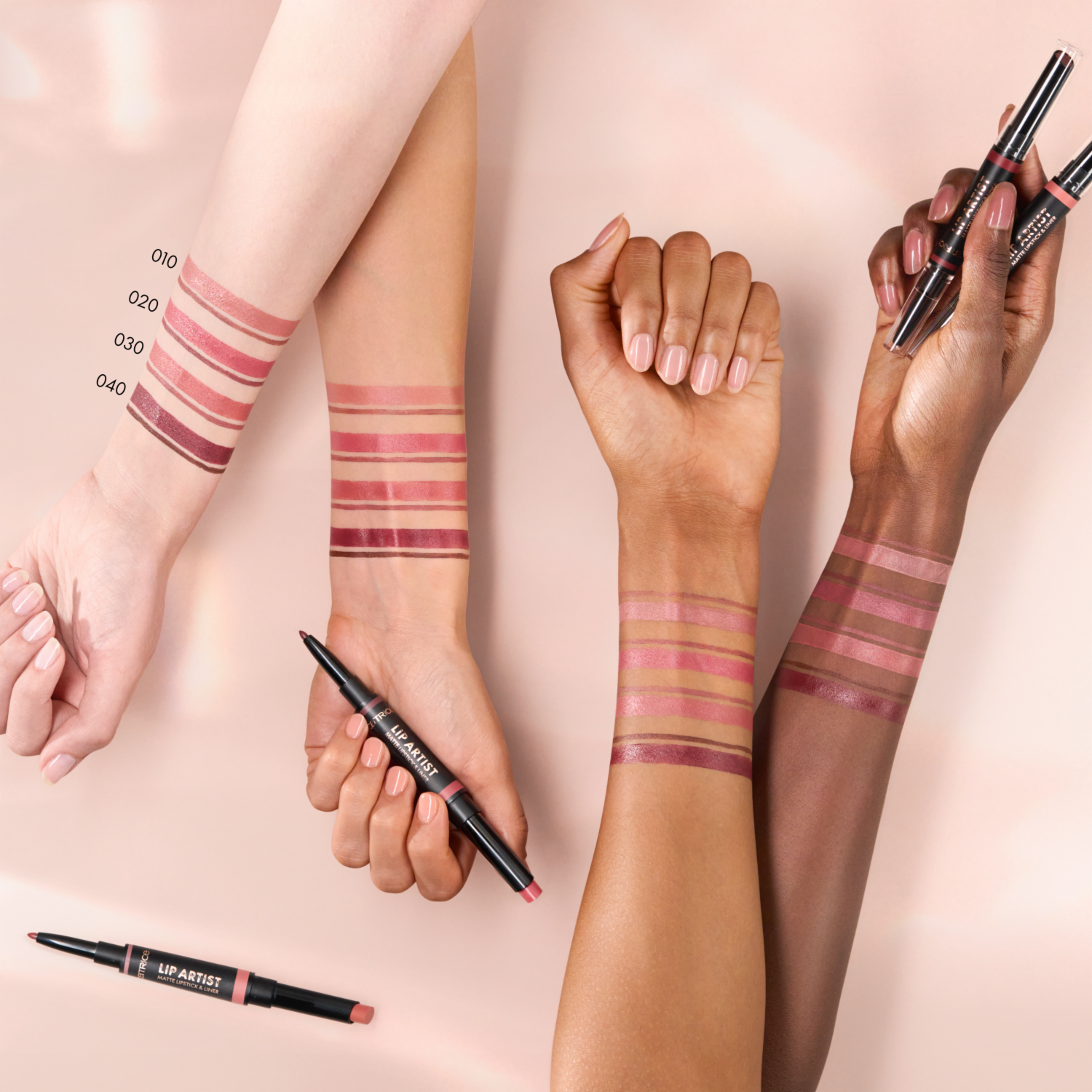 Labial En Barra Y Delineador Lip Artist Matte CATRICE