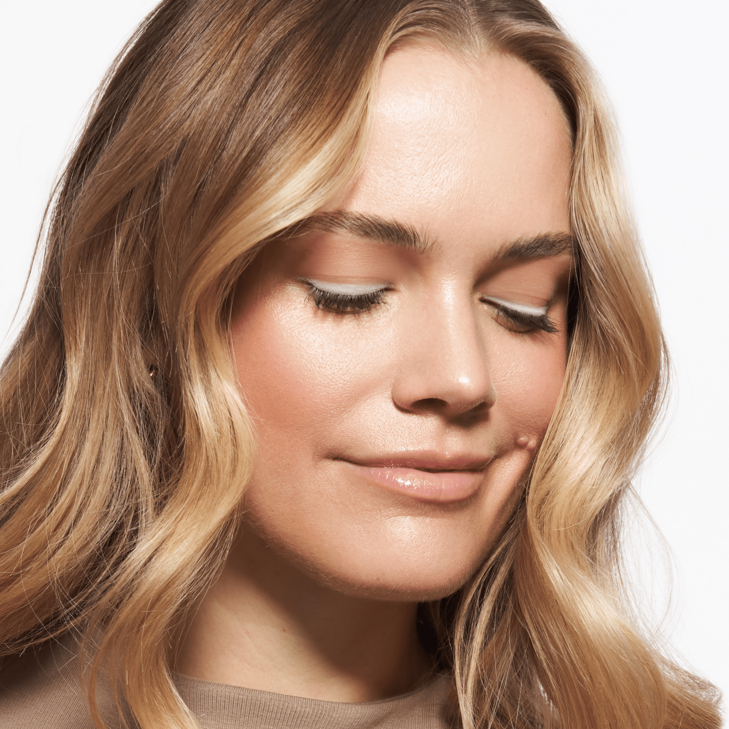 Corrector De Ojeras Líquido Camouflage High Coverage CATRICE