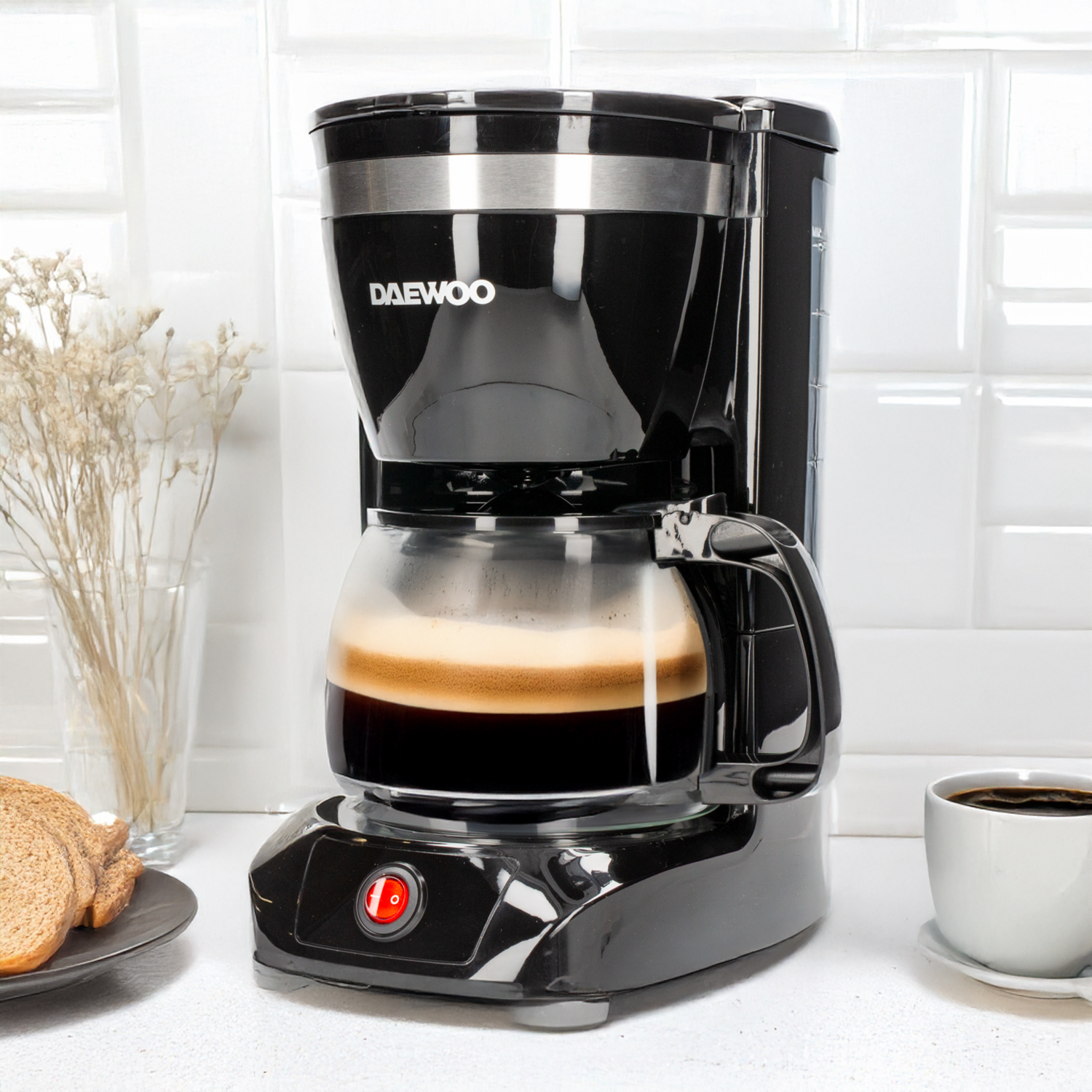 Cafetera Eléctrica Con Filtro Y Jarra De Vidrio Negra DCM-1859 DAEWOO 10-12 Tazas