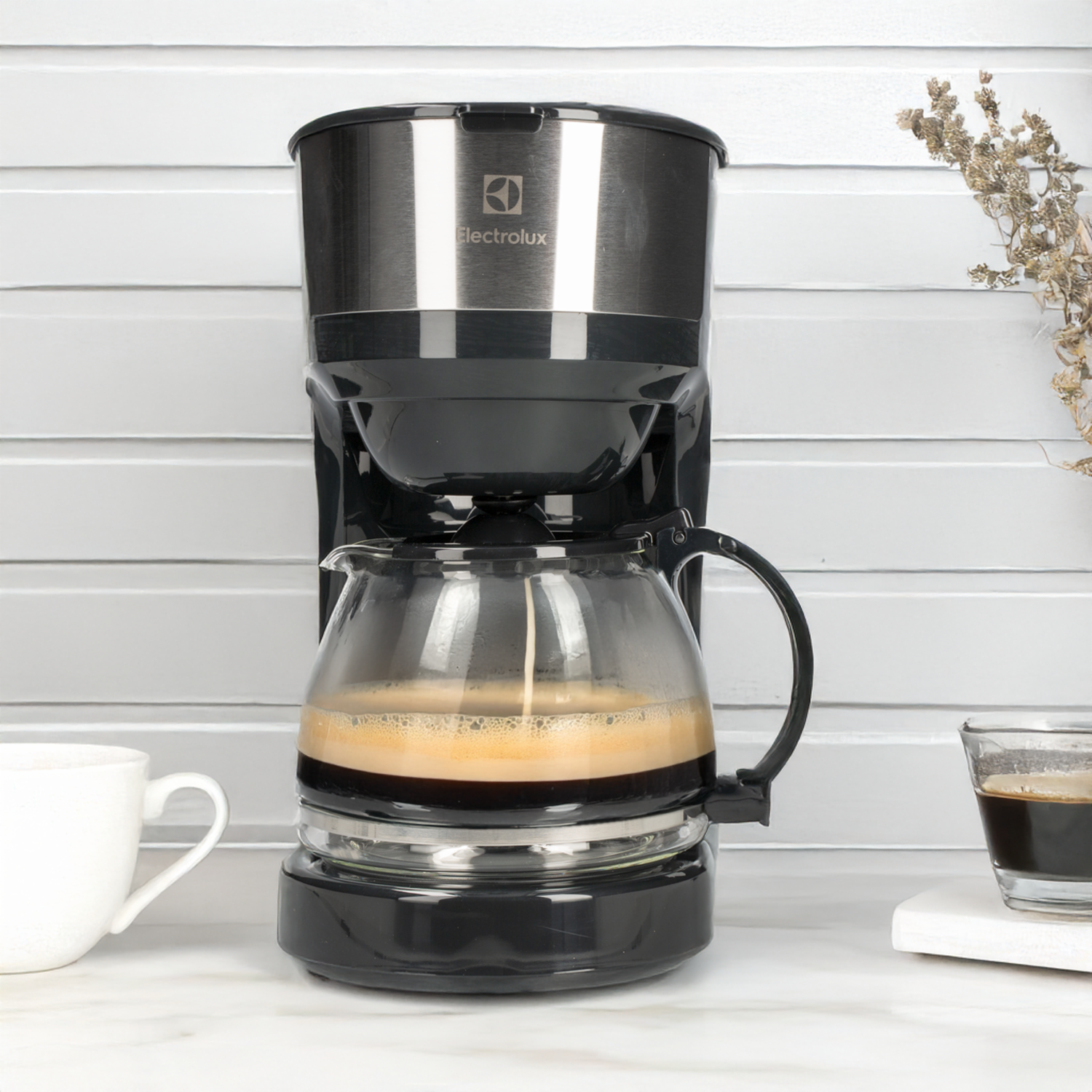 Cafetera Eléctrica De Gran Capacidad ECM20 ELECTROLUX 30 Tazas